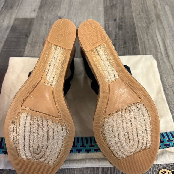 Tory Burch navy Peep- toe cork wedges - Picture 5 of 6